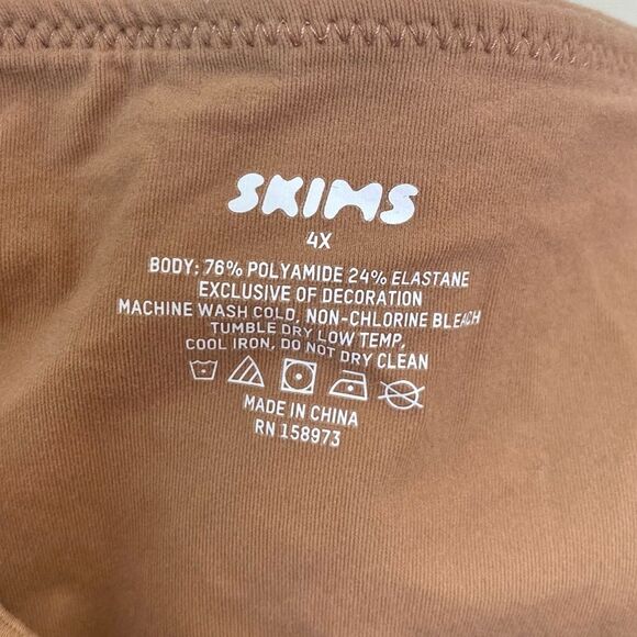 Skims Fits Everybody High Neck Bodysuit - Sienna - 4x - Picture 3 of 3